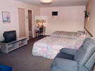 Motel Claude - Bedroom