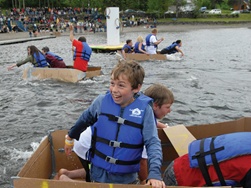 Bateau en carton
