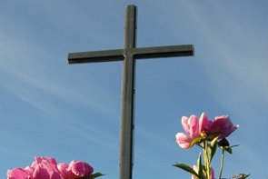 Croix lumineuse de Lac-des-Aigles