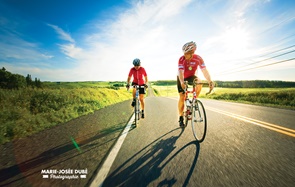 Couple vélo route