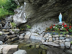 Grotte de la Vierge du Rocher