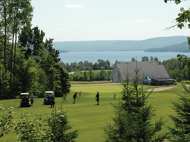 Club golf Transcontinental-vue sur le lac