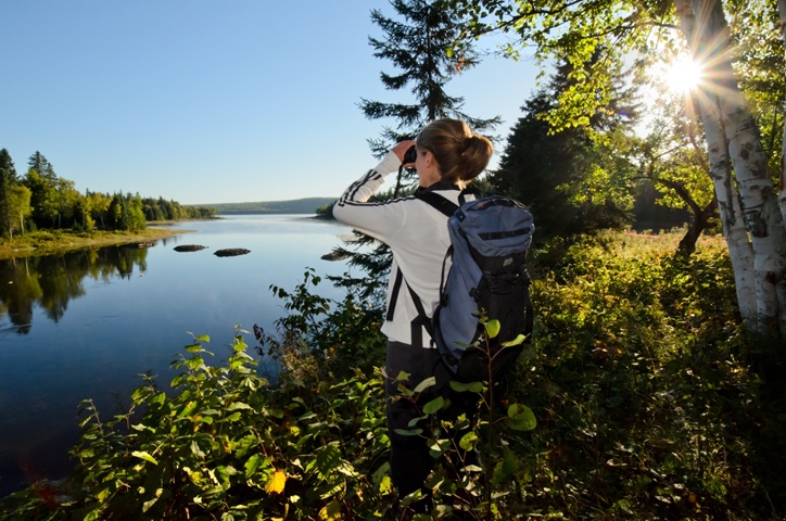 parc national du Lac-Témiscouata-femme qui observe