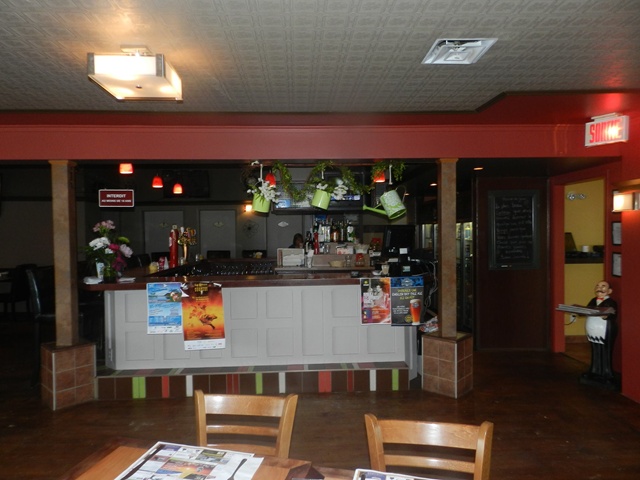 Pub du Lac-coin bar