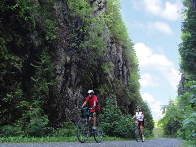 Petit Témis, South Section -100km