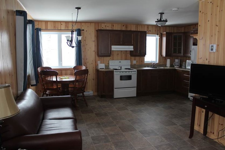 Parc du Mont-Citadelle-living room in cabin 